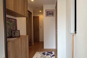 Interior - IKe bu ku ro Uban Stay (Tokyo)