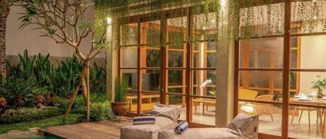 Alberca al aire libre