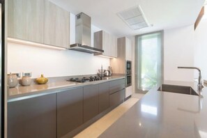 Unclassified image, 5 of 56, button - Botanica 4 Bedroom Pool Villa Phuket Warm Plus (Phuket)