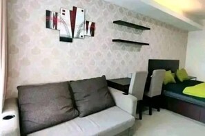 Room - APARTEMEN TRANSPARK JUANDA BEKASI by ilfal (East Bekasi)