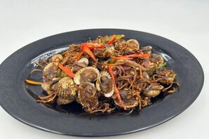 Restaurant - Crosview (Kuala Sepetang)