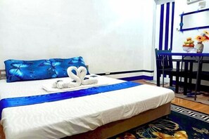 Room - DMI Hotels and Apartments with Newly opened Lava Stone Pool by Reddoorz (Tabaco)