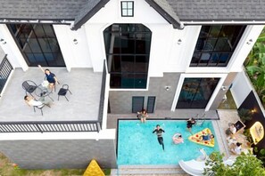 Unclassified image, 2 of 83, button - Modern 3BR British Pool Villa + 5KM Jomtien Beach (Pattaya)