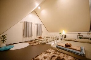 Room - With You Camp (Sirindhorn)