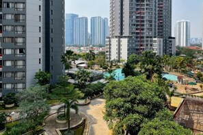 Exterior - Large and Strategic Rasuna Apt 3BR with WiFi &Pool (South Jakarta)