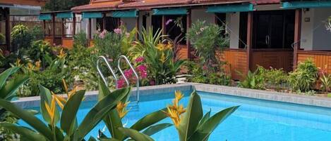 المنشأة من الخارج