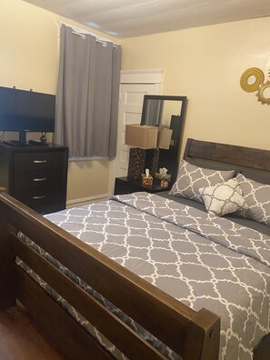 2 chambres, bureau, fer et planche à repasser, Wi-Fi gratuit