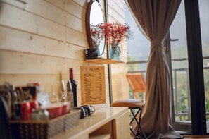 Bungalow dành cho gia đình, ban công, quang cảnh núi | Nội thất