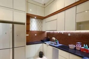 Unclassified image, 5 of 7, button - Fnf homestay (Banguntapan)