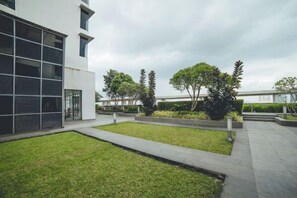 Unclassified image, 4 of 85, button - 1Tebrau Laconic Lux Suite 1BR nr Columbia (Johor Bahru)
