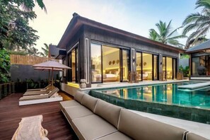 Outdoor pool - Villa Dua Baskom by BaliSuperHost (Bali)