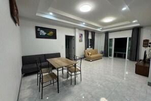 Room - 03 Bedroom House in Chiang Mai (San Sai)