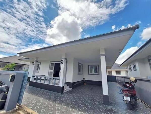 Interior - 03 Bedroom House in Chiang Mai (San Sai)