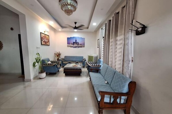 Living area - MYSA Villa, Luxurious Homestay, 2 BHK, AC, Near to Airport Bhopal (Bhopal)