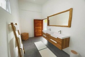 Bathroom - Villa Kurma, 2 bedrooms (Koh Samui)