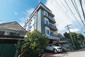 Unclassified image, 5 of 34, button - Townhouse Oak Casa Barcelona (Iloilo City)
