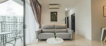 Perling 8scape 3BR Comfy Zone nr Bukitindah/Sutera