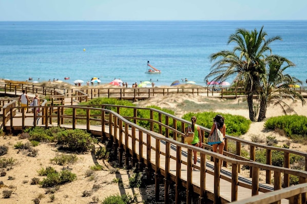 Apartment, 2 Bedrooms, Accessible, Smoking | Beach