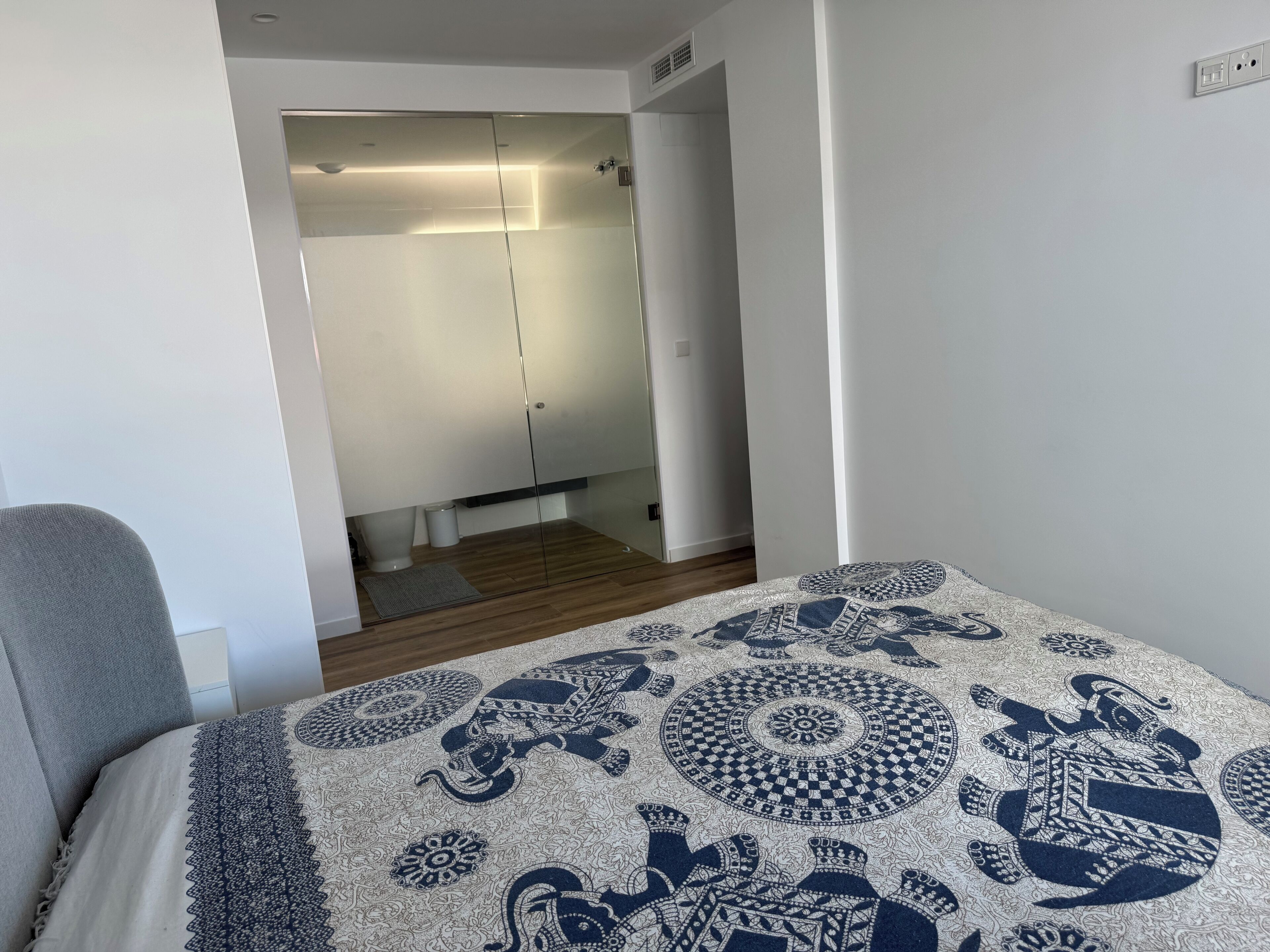 Apartment, 2 Bedrooms, Accessible, Smoking | 3 bedrooms