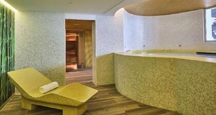 Hotel Five Flowers, member of Meliá Collection