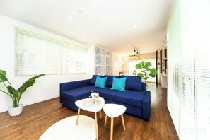 Unclassified image, 5 of 34, button - Shiga Lakeside Villa (Takashima)
