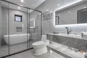 Room - Pattaya Grand Villa 6 Bedroom 8 Bath (Private Pool, KTV, Sauna, Fitness Area) (Pattaya)