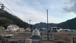Gambar tidak terklasifikasi, 4 dari 32, tombol