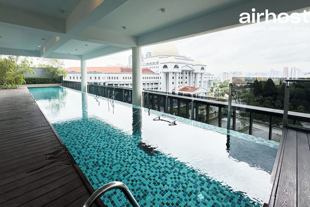 Met1 Residences Mont Kiara by Airhost