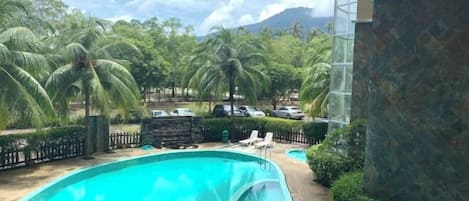 Piscina a l'aire lliure