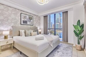 Cribs/infant beds - bnbme Luxury Apt in JLT nr Marina w/ Pool & Gym (Dubai)