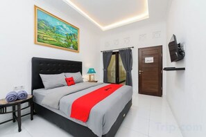 Unclassified image, 2 of 7, button - RedDoorz @ Lotus House Seminyak (Bali)