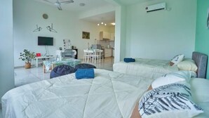 Unclassified image, 4 of 9, button - Studio Kiara Plaza Semenyih by Favspace (Semenyih)