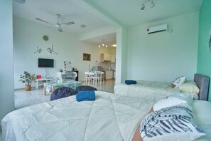 Unclassified image, 4 of 9, button - Studio Kiara Plaza Semenyih by Favspace (Semenyih)