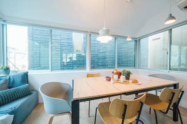 Dining - TOKYO CABIN (Musashino)