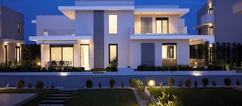Nefeli -Two Bedroom Duplex with Private Pool