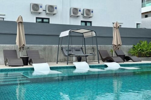 Private Pool Retreat, 6BR Langkawi Villa by Zervin