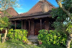 Garden - Munay Villa (Bali)