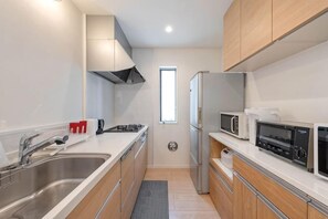 Unclassified image, 2 of 34, button - Popular Shinjuku area!Maximum 12 pplates!Detached house/WiFi available/MK535 (Tokyo)