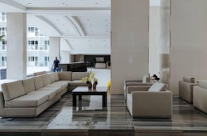 Lobby - Lascianos SMDC Shore Residences by RedDoorz (Pasay)