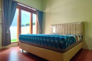 Room - Blezz Villa Nirwana Tasik (Tawang)