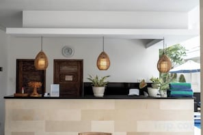 Lobby - The Eight Bali Seminyak (Bali)
