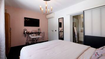 1 chambre, fer et planche Ă repasser, Wi-Fi, draps fournis