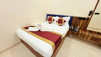 Superior Double Room, City View | Soundproofing, free WiFi