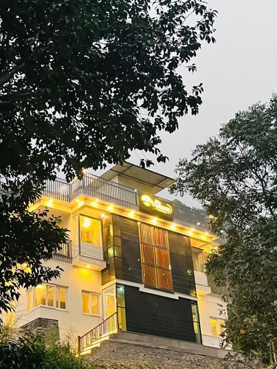The Vishaan Residency