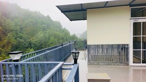 Superior Room, Balcony, Hill View | Balcony