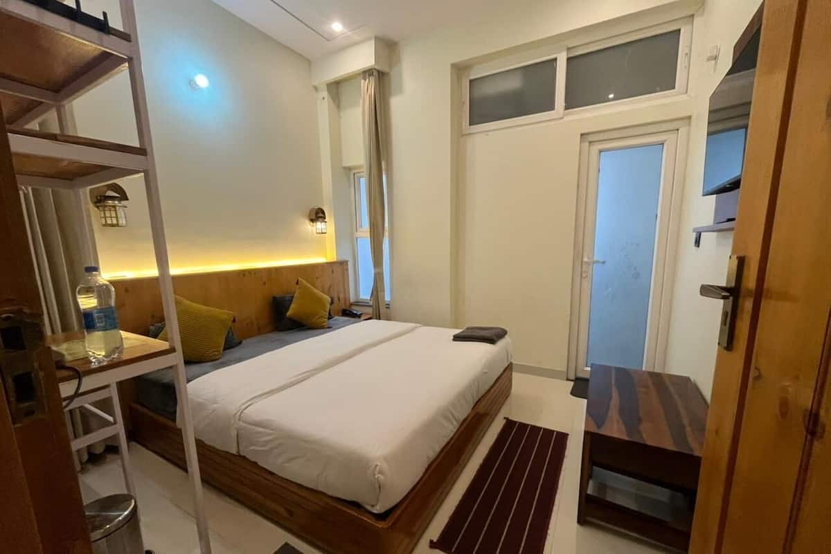 Deluxe Room | Egyptian cotton sheets, premium bedding, free WiFi, bed sheets