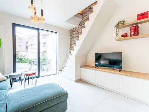 Schönes alleinstehendes Ferienhaus für 6 Leute mit  W-LAN, TV, Terrasse und Haustiere erlaubt