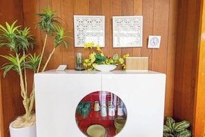 المنشأة من الداخل