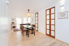 Iron/ironing board - Stylish Apt w/ Charming Balcony in the Very Center (Tel Aviv)