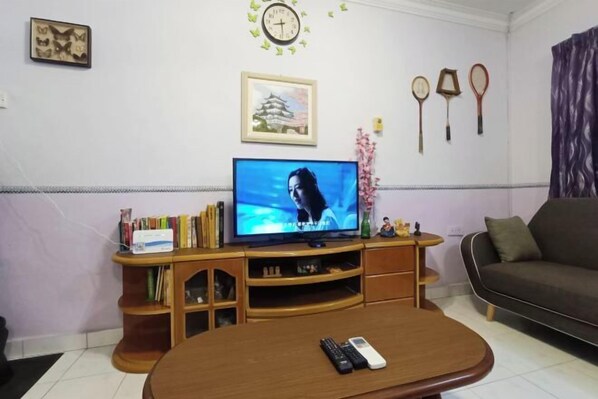 Room - Kota 3BR Townhouse 5 Pax - TVBox/Mahjong/Jonker (Melaka)